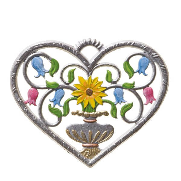 HC04 Heart with Flowers